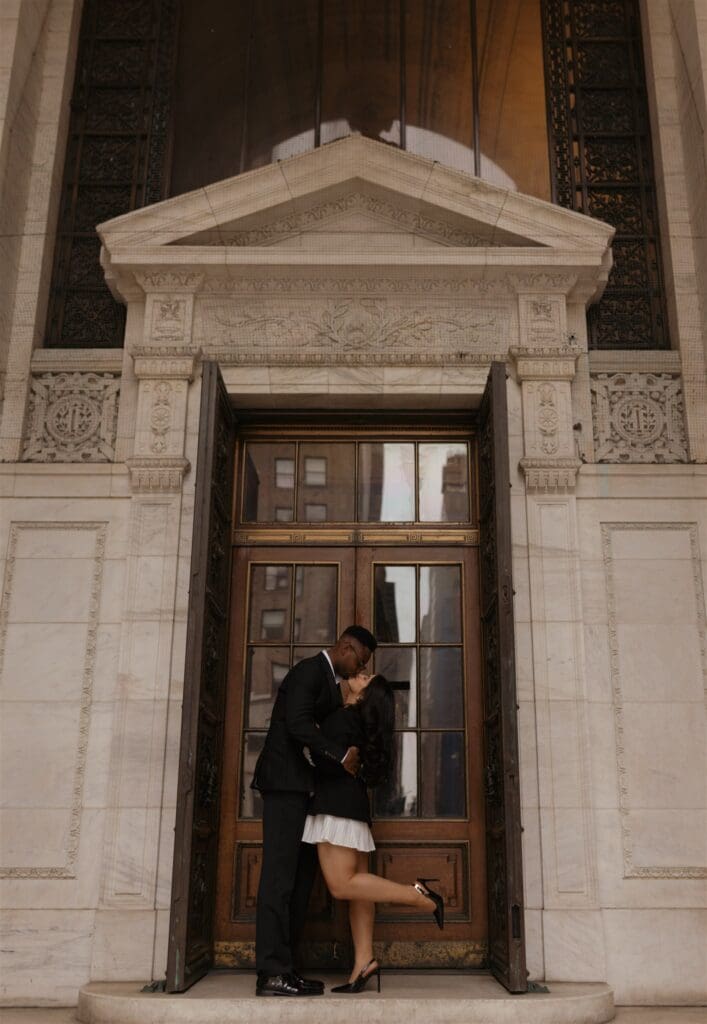 stunning NYC engagement photos