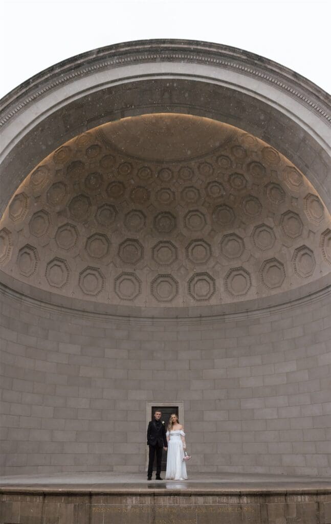 A Rainy Central Park Elopement That Felt Straight Out of a Romance Film