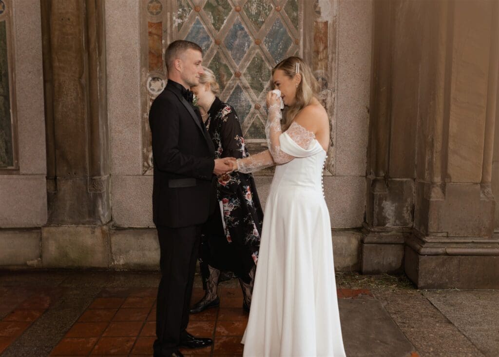 A Rainy Central Park Elopement That Felt Straight Out of a Romance Film