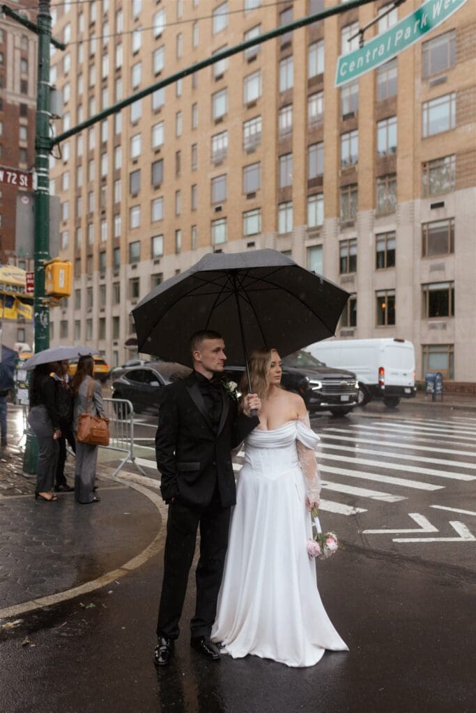 cute couple walking around NYC during their photoshoot