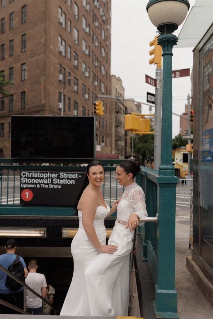 From Brooklyn Views to Ruby’s Cafe: Jess & Amy’s Manhattan City Hall Elopement