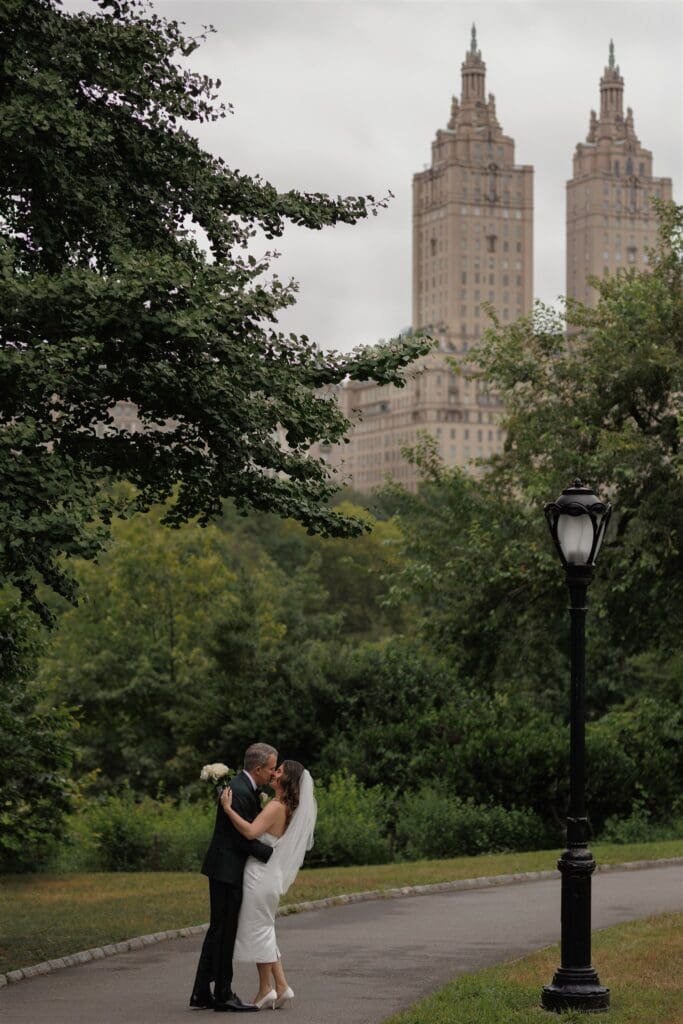 cute picture of the newlyweds kissing