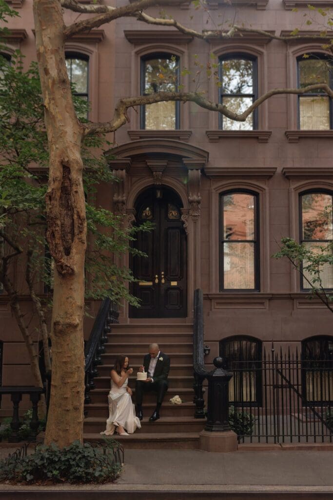 cute picture of the newlyweds in DTNYC